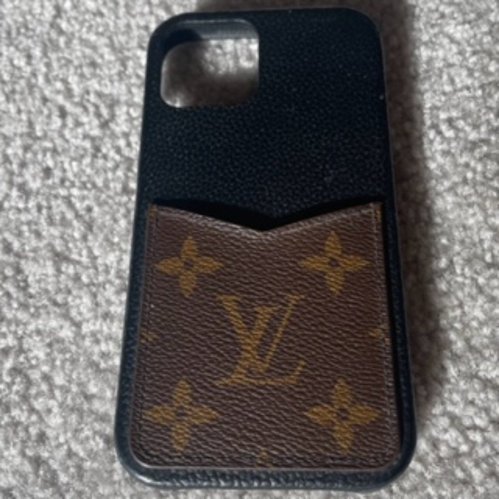 Louis Vuitton IPHONE 12/ 12 Pro CASE